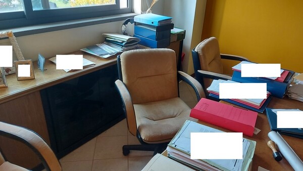 1#6534 Arredamento e attrezzatura da ufficio in vendita - foto 6