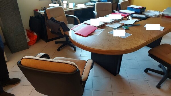 1#6534 Arredamento e attrezzatura da ufficio in vendita - foto 7
