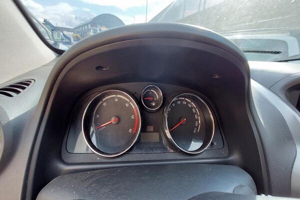 1#6547 Autovettura Opel Antara in vendita - foto 9