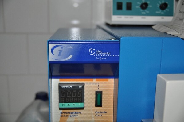 2#6549 Arredi e macchinari per laboratorio analisi in vendita - foto 2