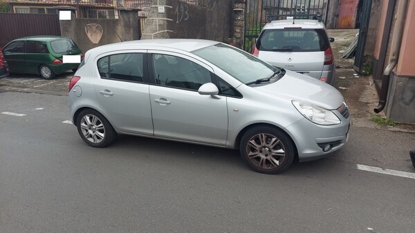 11#6553 Autovettura Opel Corsa in vendita - foto 3