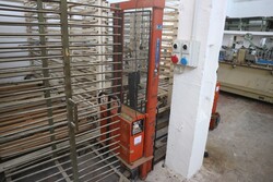 Metalbrevetti pallet truck - Lote 276 (Subasta 6560)