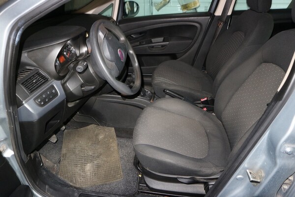 402#6560 Automobile Fiat Punto in vendita - foto 8