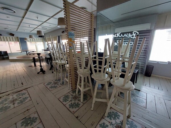 2#6561 Attrezzature da sala ristorante in vendita - foto 3