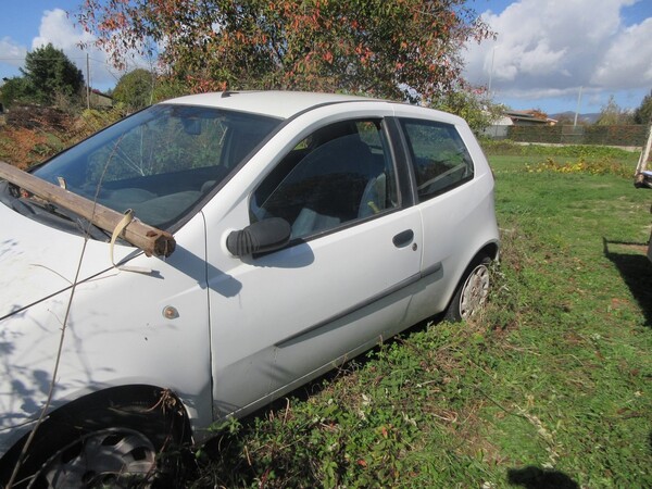 2#6569 Autovettura Fiat Punto jtd in vendita - foto 17
