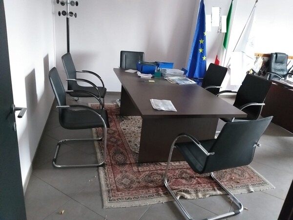 7#6575 Arredi e attrezzature elettroniche da ufficio in vendita - foto 14
