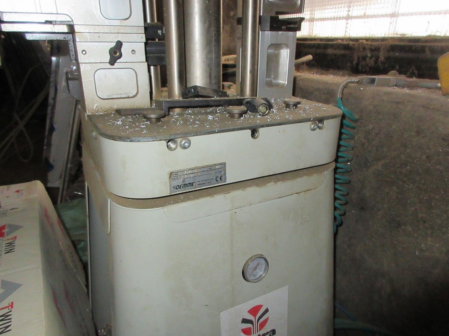 Lot metalworking equipment