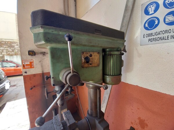 1#6762 Attrezzatura da officina e ufficio in vendita - foto 29
