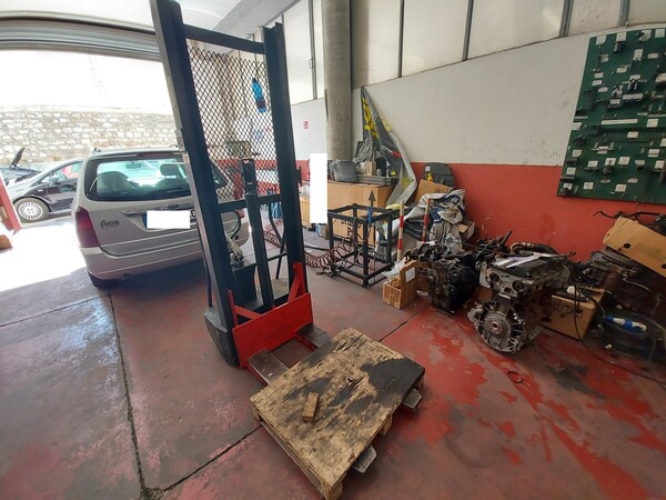 1#6762 Attrezzatura da officina e ufficio in vendita - foto 38