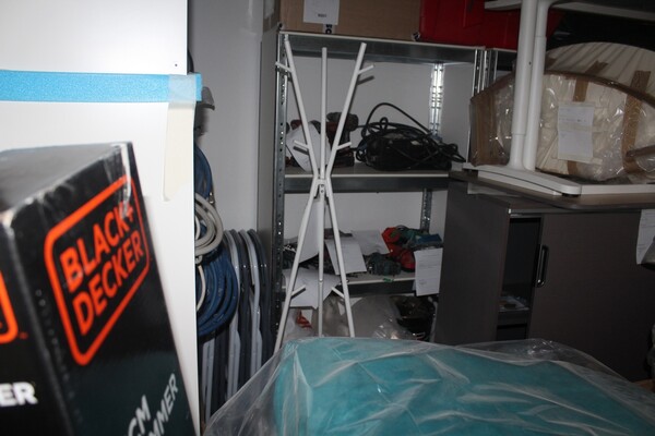 1#6773 Utensili per edilizia e arredamento da ufficio in vendita - foto 1