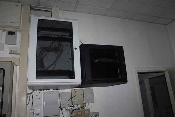 3#6776 Mobili e attrezzatura da ufficio in vendita - foto 3