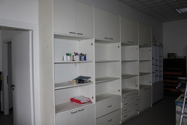 3#6776 Mobili e attrezzatura da ufficio in vendita - foto 9