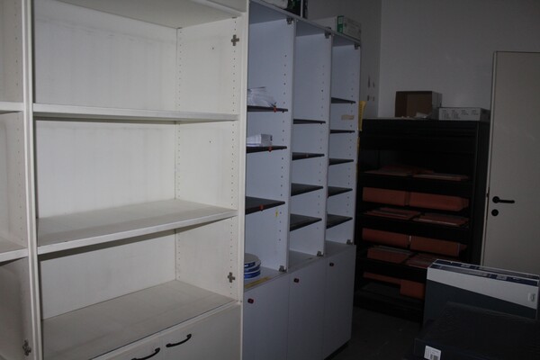 3#6776 Mobili e attrezzatura da ufficio in vendita - foto 10