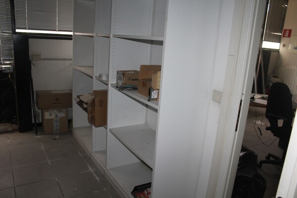 3#6776 Mobili e attrezzatura da ufficio in vendita - foto 27