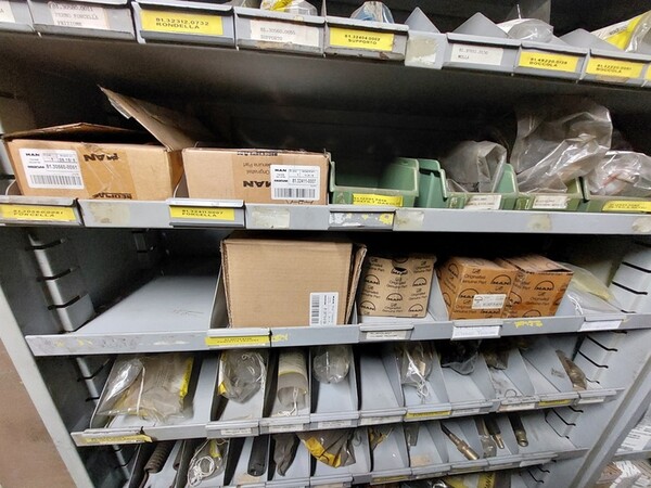 1#6777 Pezzi di ricambio di parti meccaniche e carrozzeria di autoveicoli Man in vendita - foto 59