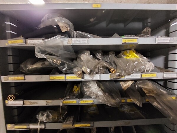 1#6777 Pezzi di ricambio di parti meccaniche e carrozzeria di autoveicoli Man in vendita - foto 63