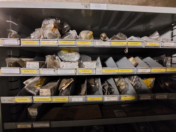 1#6777 Pezzi di ricambio di parti meccaniche e carrozzeria di autoveicoli Man in vendita - foto 64