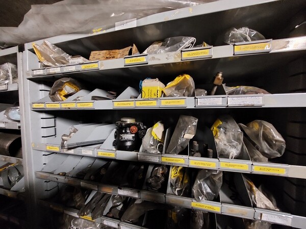 1#6777 Pezzi di ricambio di parti meccaniche e carrozzeria di autoveicoli Man in vendita - foto 65