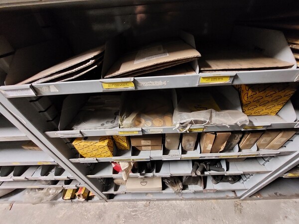1#6777 Pezzi di ricambio di parti meccaniche e carrozzeria di autoveicoli Man in vendita - foto 80