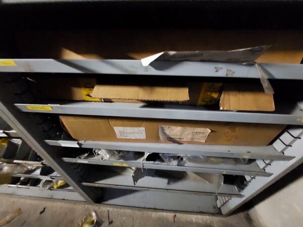 1#6777 Pezzi di ricambio di parti meccaniche e carrozzeria di autoveicoli Man in vendita - foto 85