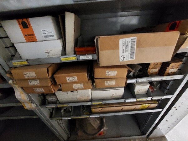 1#6777 Pezzi di ricambio di parti meccaniche e carrozzeria di autoveicoli Man in vendita - foto 93
