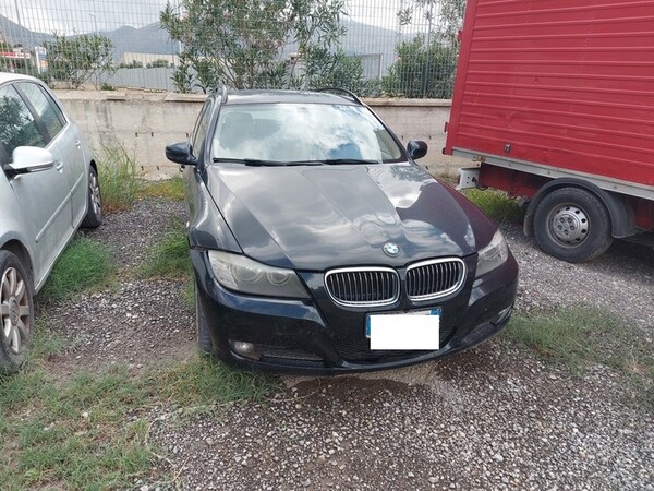 10#6778 Autovettura BMW 320D in vendita - foto 2