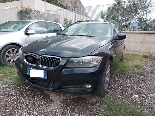 10#6778 Autovettura BMW 320D in vendita - foto 3