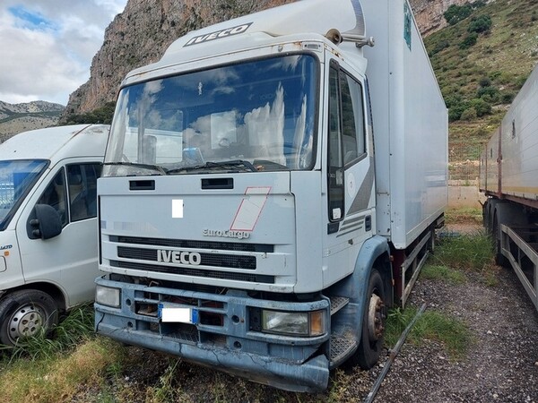 Autocarri in vendita