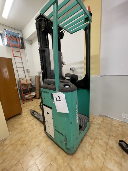 Carrelli elevatori in vendita
