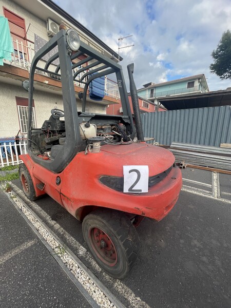 Carrelli elevatori in vendita