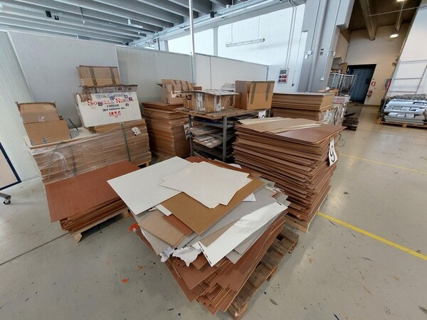 5#6786 Stampante ad inchiostri Roland e lotto di materie semilavorate e packacing in vendita - foto 8