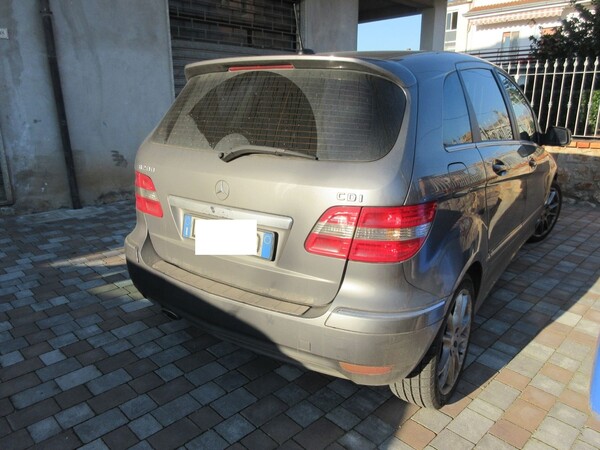 1#6791 1/2 di quota di autovettura Mercedes Classe B in vendita - foto 8
