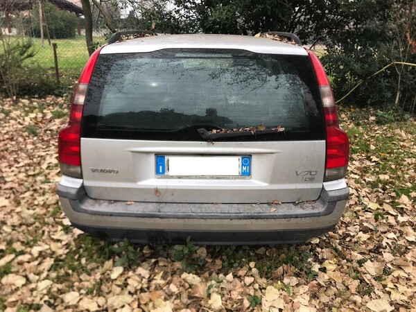 3#6791 1/2 di quota di autovettura Volvo V70 in vendita - foto 4