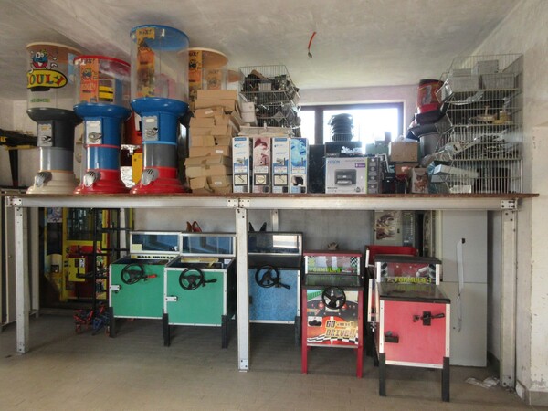 4#6791 Macchine distributrici e giochi elettronici in vendita - foto 2