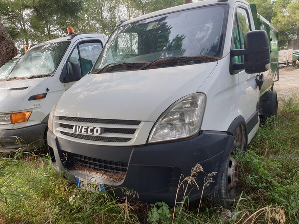 12#6794 Autocarro Iveco con vasca e avb in vendita - foto 1