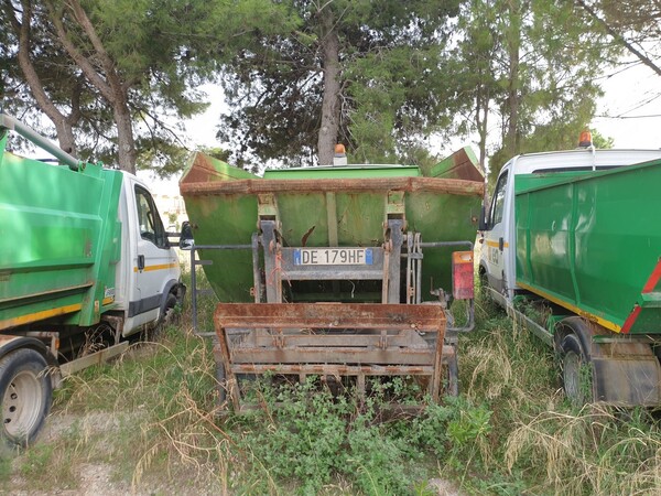 12#6794 Autocarro Iveco con vasca e avb in vendita - foto 2