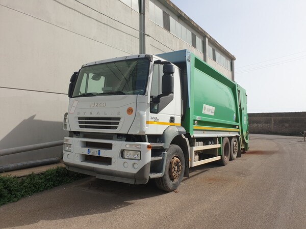 Autocarri in vendita