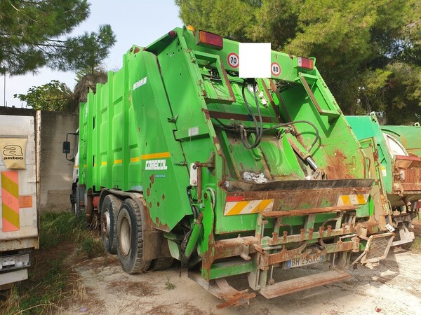 2#6794 Autocarro Compattatore 3 Assi Iveco in vendita - foto 3