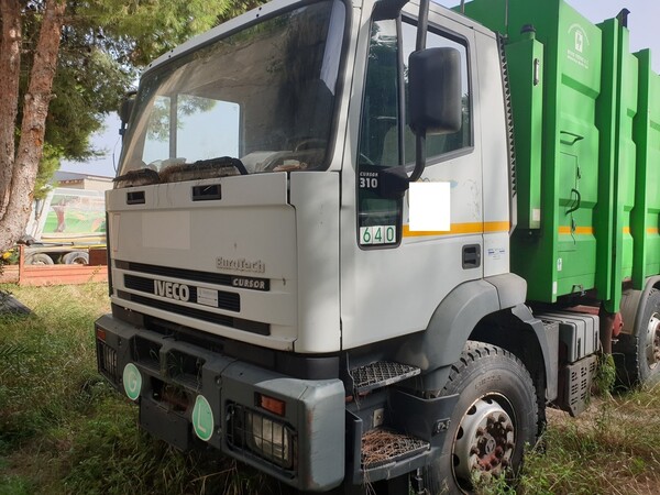 2#6794 Autocarro Compattatore 3 Assi Iveco in vendita - foto 4