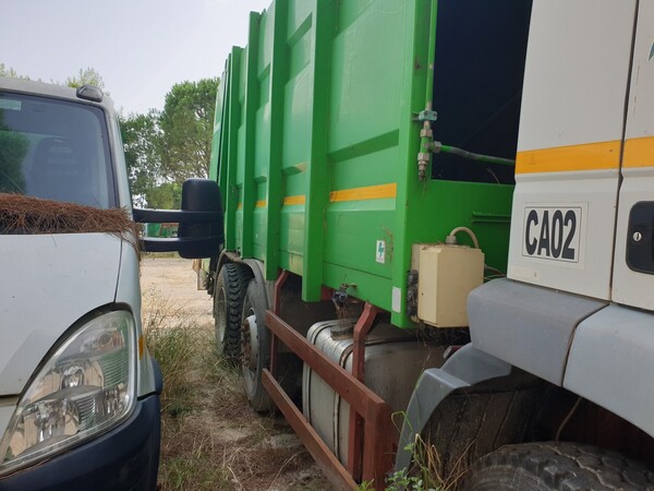 2#6794 Autocarro Compattatore 3 Assi Iveco in vendita - foto 5