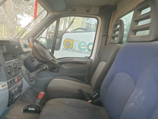 24#6794 Autocarro compattatore Iveco in vendita - foto 3