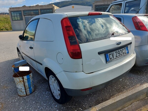 13#6799 Autocarro Ford in vendita - foto 3