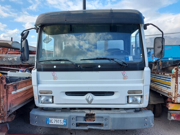 Autocarri in vendita