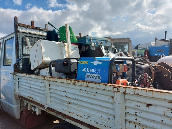 26#6799 Attrezzature e materiale da cantiere in vendita - foto 22