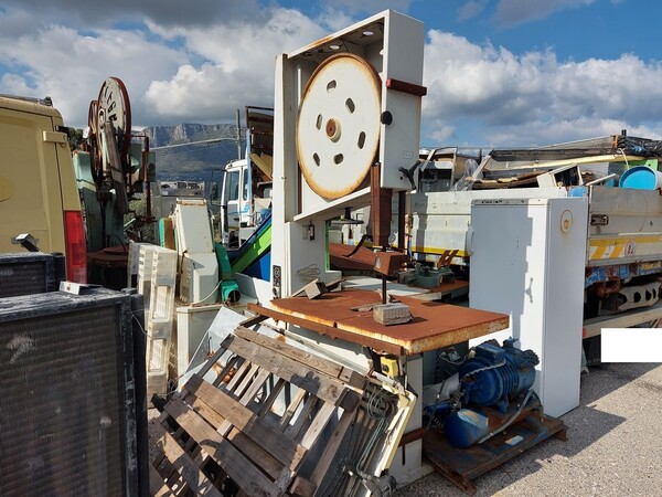26#6799 Attrezzature e materiale da cantiere in vendita - foto 34