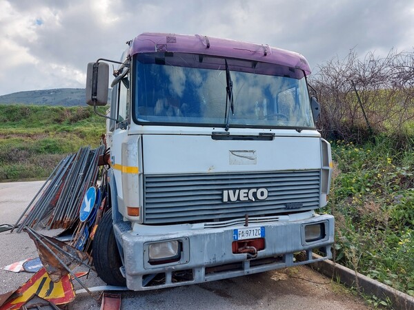 3#6799 Autocarro Fiat Iveco in vendita - foto 1