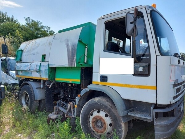 7#6803 Spazzatrice Farid Johnson 6mc Iveco in vendita - foto 1