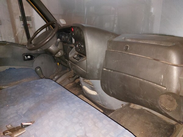 11#6807 Autocarro Iveco 35C9 in vendita - foto 5