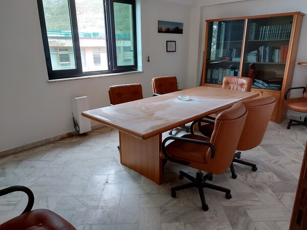 13#6807 Arredi e attrezzature da ufficio in vendita - foto 33