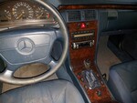 Image 8 - Car Mercedes E200 - Lot 7 (Auction 6807)